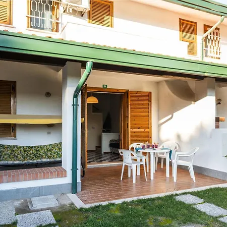 公寓 Charming Townhouse With Pool And Garden *